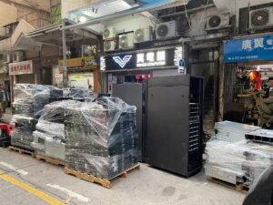 客戶賣來本店，多板主機，手提電腦，服務器。⚡️