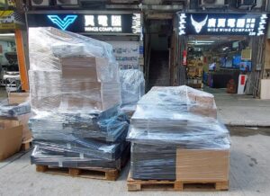 客戶賣來本店，4板電腦，服務器，路由器，手提電腦，主機