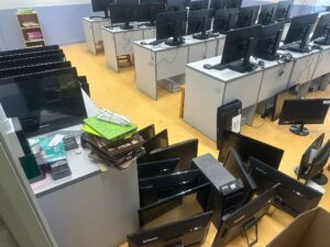 天水圍，回收顯示器  一體機  主機 電視機等等